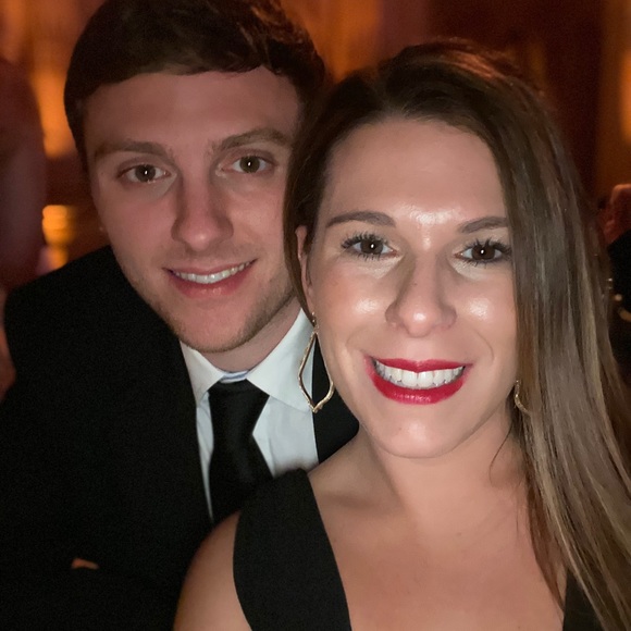 Meet your Seller 🎀 Posh Ambassador - Picture 4 of 6